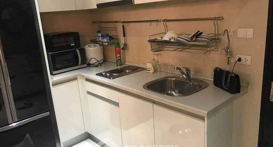 Condo en alquiler de 1 habitaciones en Huai Khwang, Bangkok