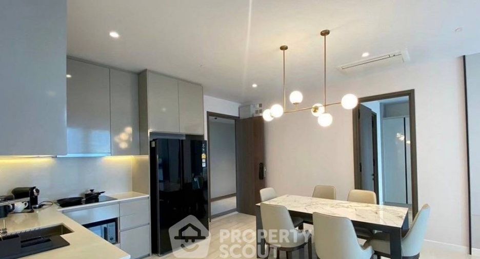 For rent 3 ベッドルーム condo in Sathon, Bangkok