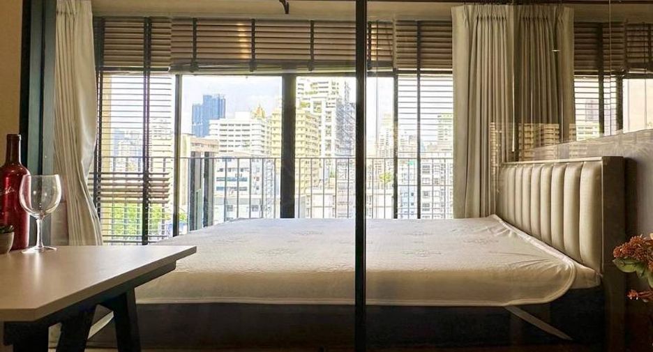 For rent 1 bed condo in Pathum Wan, Bangkok