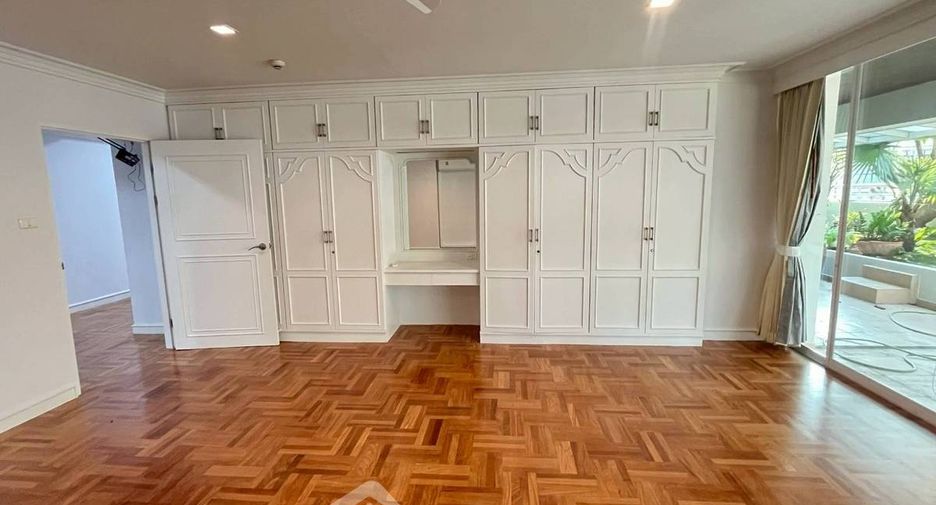 Apartment zur Miete mit 4 Zimmer in Khlong Toei, Bangkok