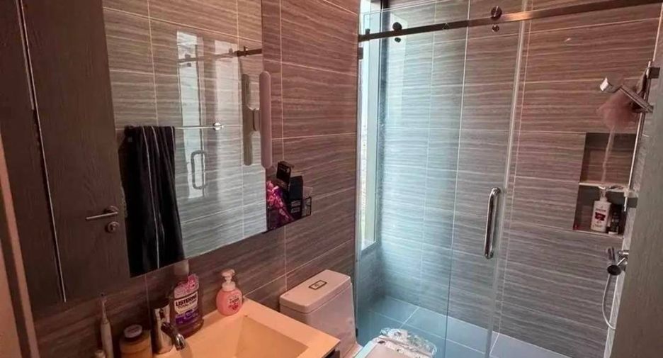 For rent 2 bedrooms condo in Phaya Thai, Bangkok