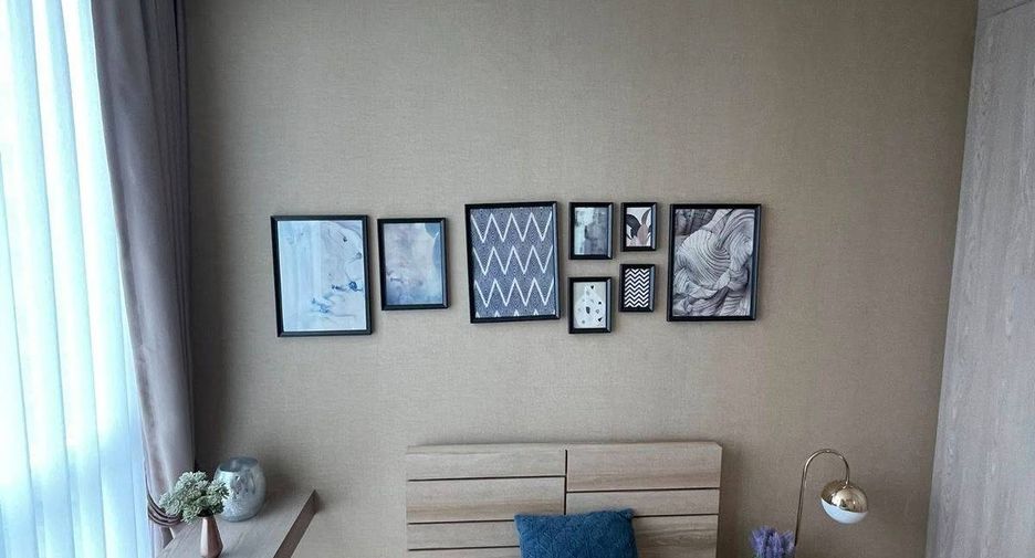 For rent 2 bedrooms condo in Huai Khwang, Bangkok