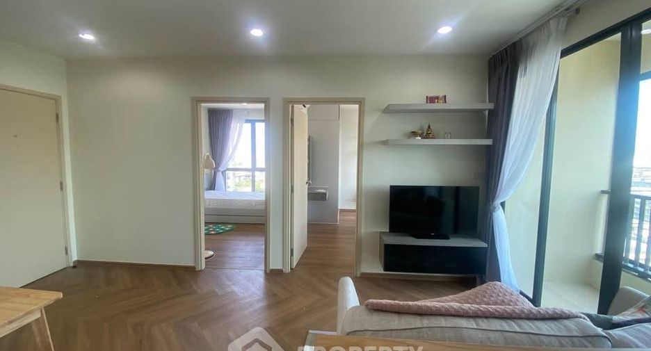 For rent 2 bedrooms condo in Thon Buri, Bangkok