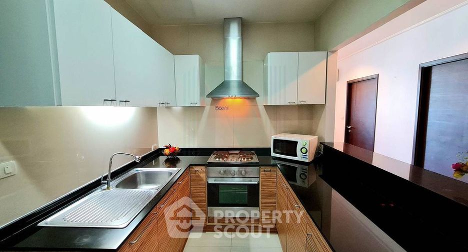 For rent 2 ベッドルーム apartment in Watthana, Bangkok