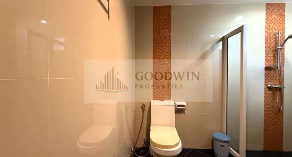 For rent and for sale studio condo in Pratumnak, Pattaya