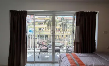 À louer et à vendre studio condo à Pratumnak, Pattaya