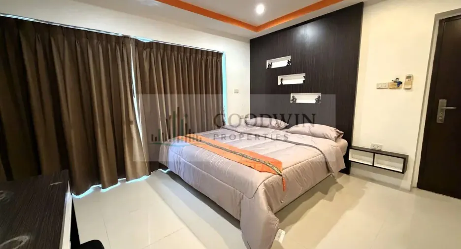 For rent and for sale studio condo in Pratumnak, Pattaya