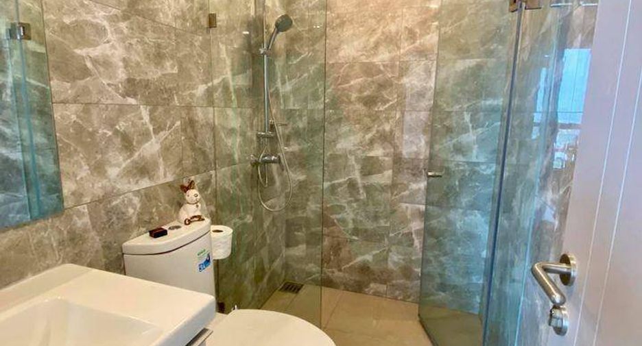 For rent 2 ベッドルーム condo in Pathum Wan, Bangkok
