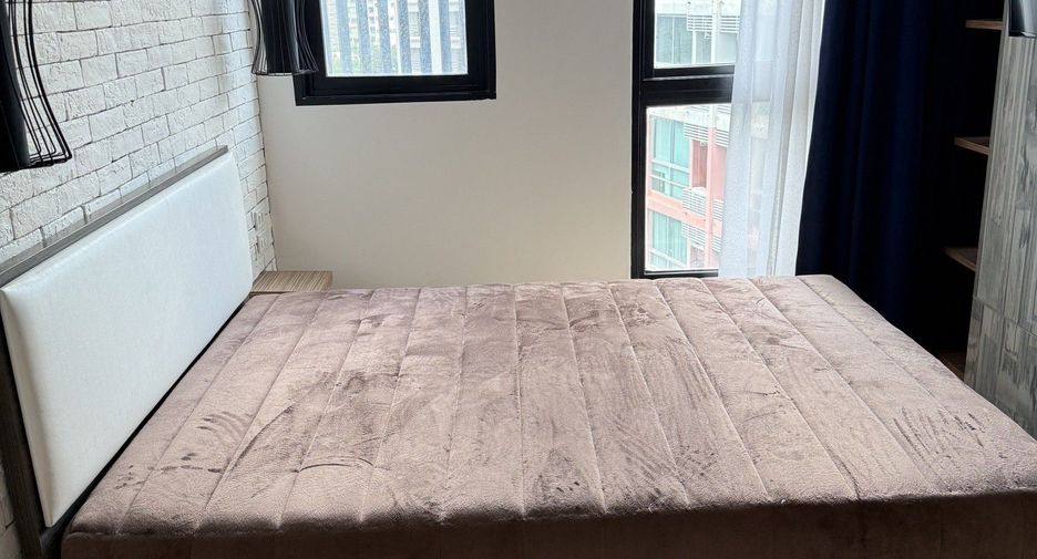 Wohnung zum Kauf mit 2 Zimmer in Huai Khwang, Bangkok