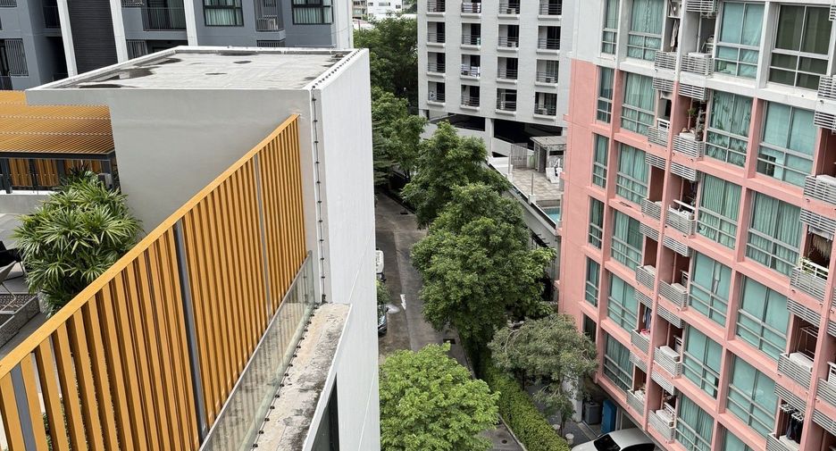 Wohnung zum Kauf mit 2 Zimmer in Huai Khwang, Bangkok