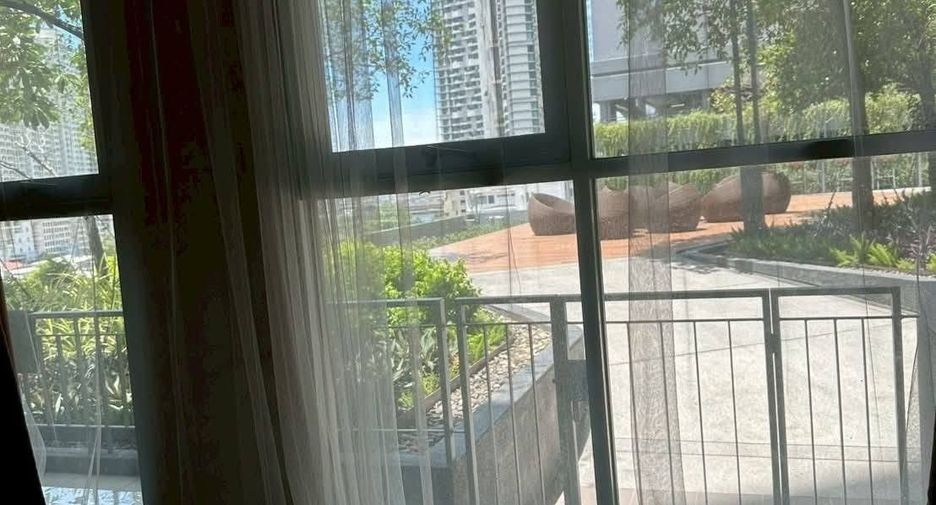 For rent 1 bed condo in Yan Nawa, Bangkok