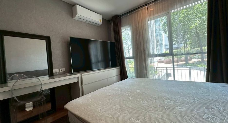 For rent 1 bed condo in Yan Nawa, Bangkok