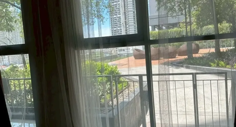 For rent 1 bed condo in Yan Nawa, Bangkok