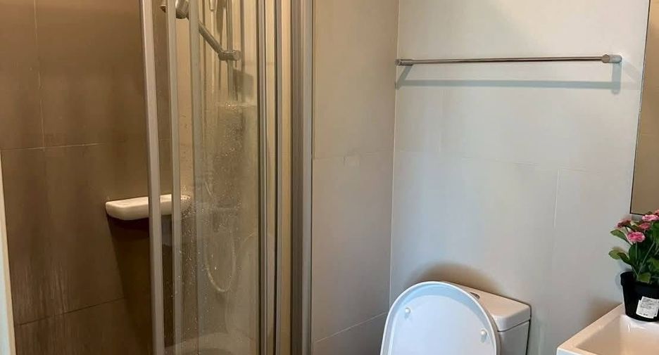 For rent 1 bed condo in Yan Nawa, Bangkok