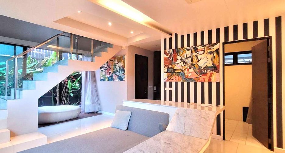 For rent そして for sale 3 ベッドルーム townhouse in Watthana, Bangkok