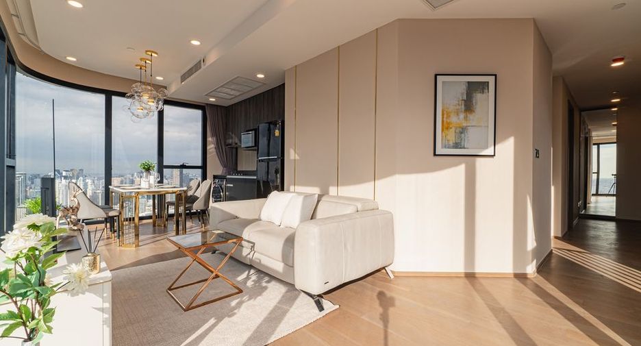 For rent 2 ベッドルーム condo in Bang Rak, Bangkok