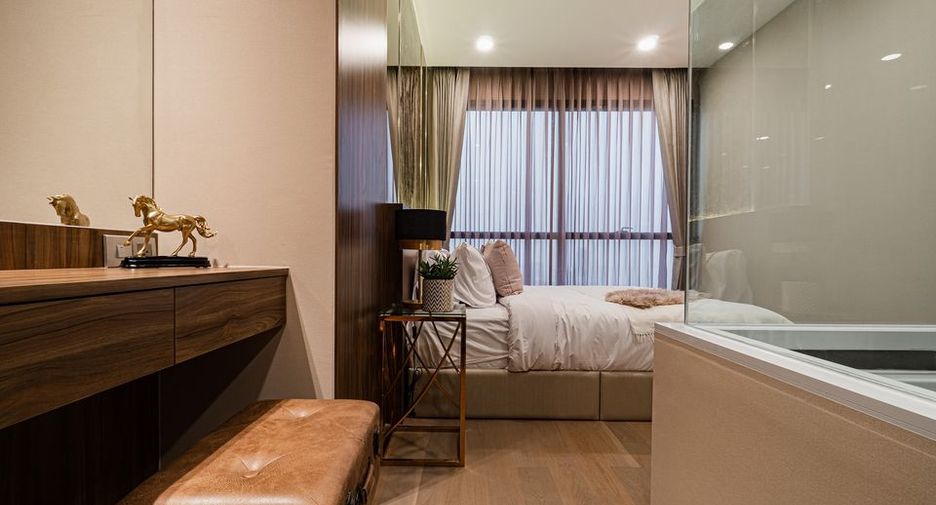 For rent 2 ベッドルーム condo in Bang Rak, Bangkok