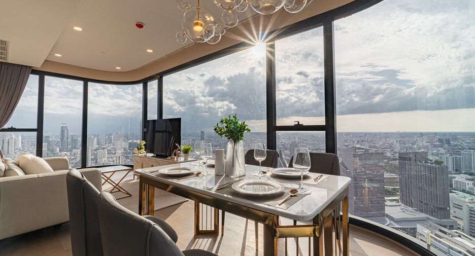 For rent 2 ベッドルーム condo in Bang Rak, Bangkok