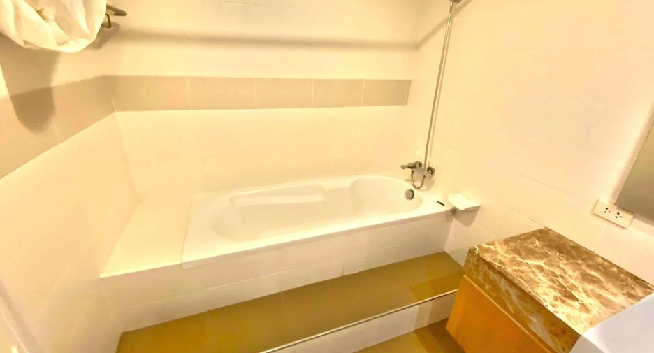 Wohnung zur Miete mit 2 Zimmer in Watthana, Bangkok