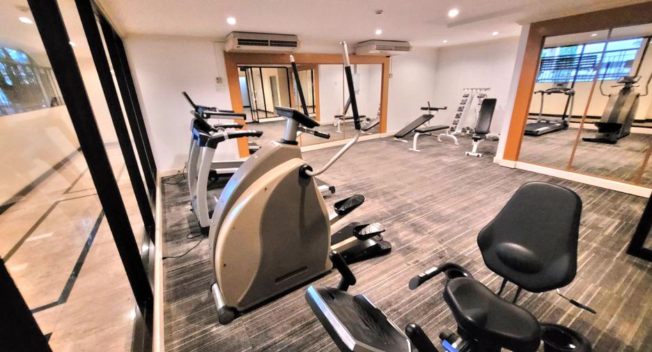 For rent 2 bedrooms condo in Watthana, Bangkok
