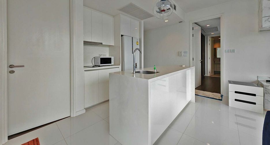 For rent 2 bedrooms condo in Sathon, Bangkok