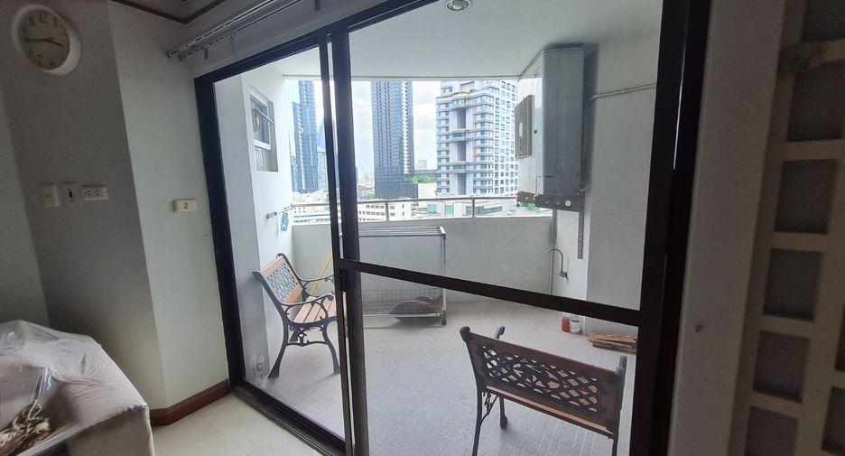 À louer 3 chambres condo à Watthana, Bangkok