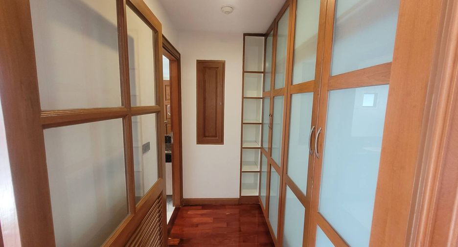 出租 3 卧室 公寓 在 Khlong Toei, 曼谷