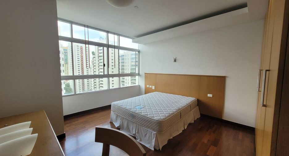 À louer 3 chambres condo à Watthana, Bangkok