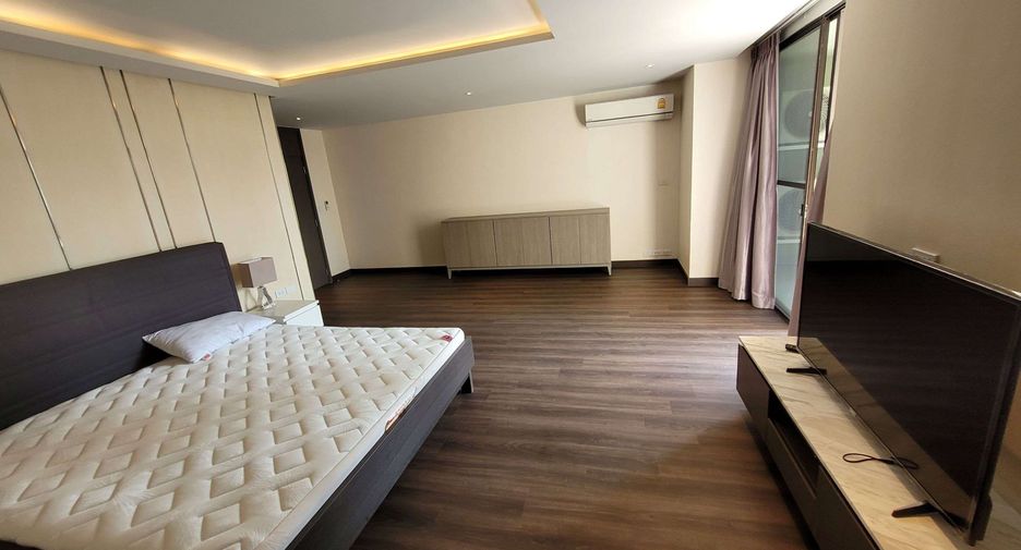À louer 3 chambres condo à Watthana, Bangkok