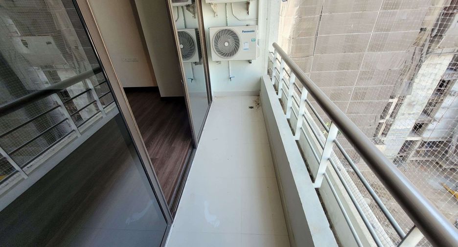 À louer 3 chambres condo à Watthana, Bangkok