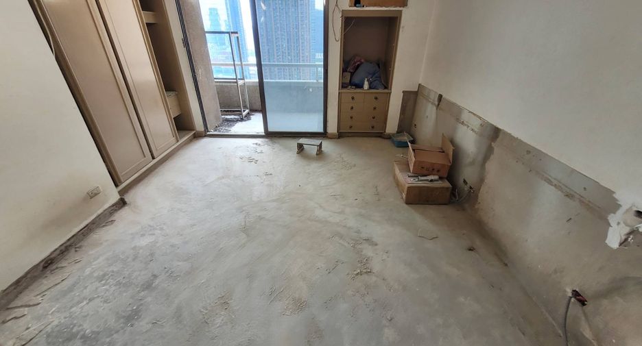 À louer et à vendre 3 chambres condo à Watthana, Bangkok