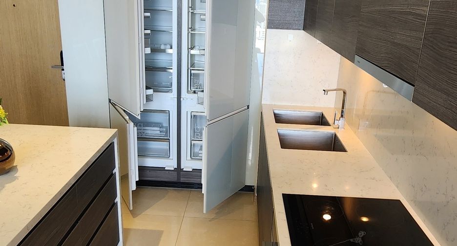 Condo en alquiler de 2 habitaciones en Watthana, Bangkok
