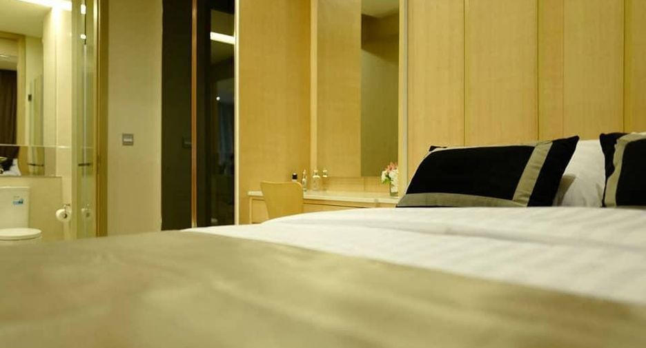 For rent and for sale 2 bedrooms condo in Watthana, Bangkok