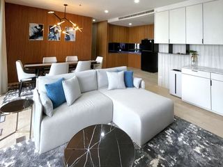 For rent 2 bedrooms condo in Pathum Wan, Bangkok