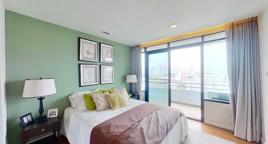 À louer 3 chambres condo à Watthana, Bangkok