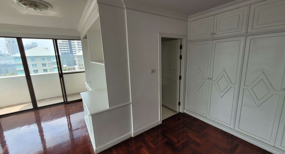 À louer 3 chambres condo à Watthana, Bangkok