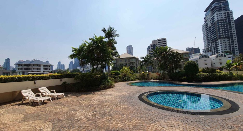 À louer 3 chambres condo à Watthana, Bangkok
