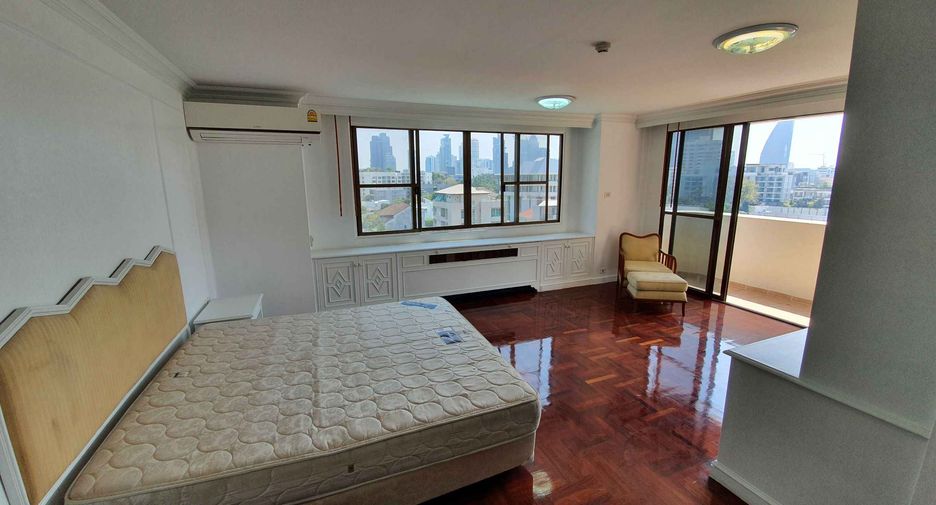 À louer 3 chambres condo à Watthana, Bangkok