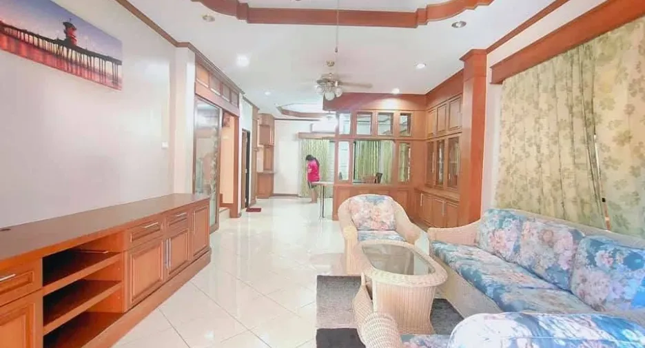À vendre 3 chambres maison à East Pattaya, Pattaya