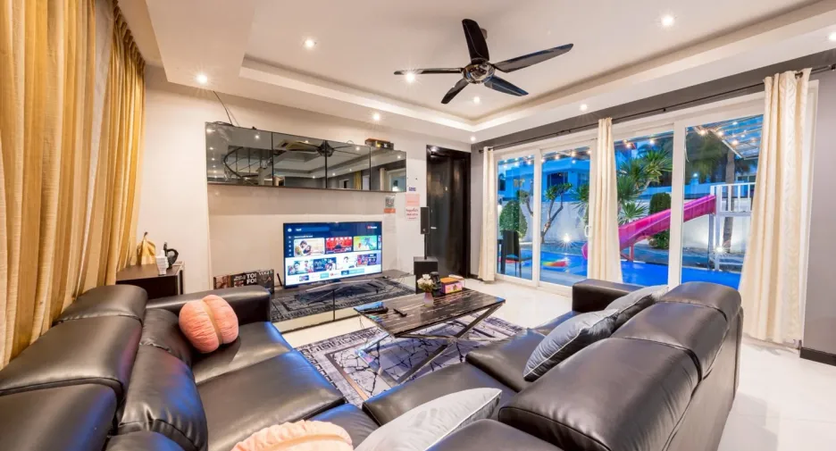 For rent 5 ベッドルーム villa in Jomtien, Pattaya