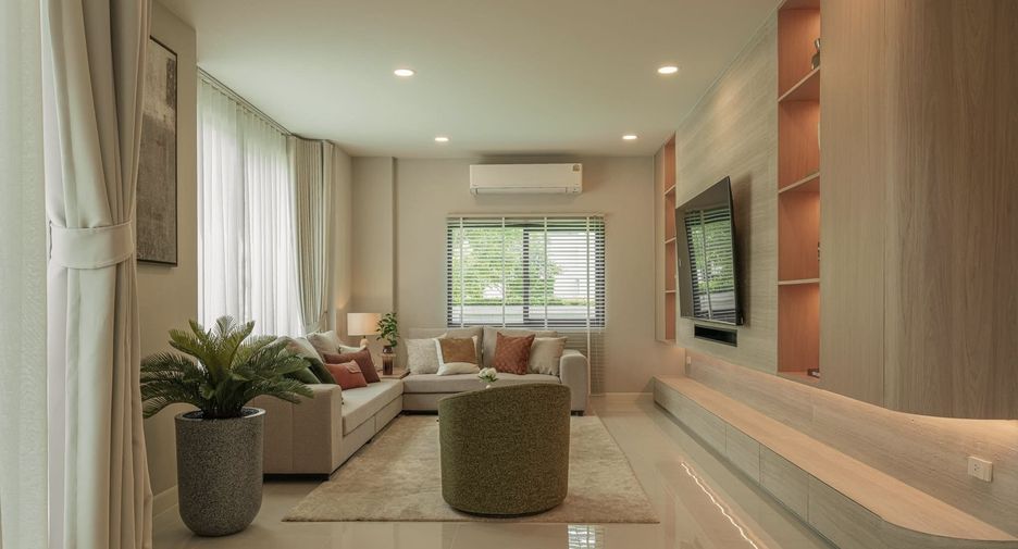 For rent 4 bedrooms house in Bang Phli, Samut Prakan