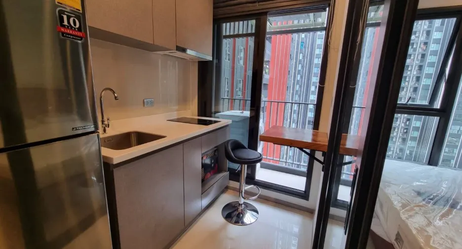 For rent 1 Beds condo in Huai Khwang, Bangkok