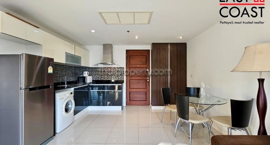For rent 2 bedrooms condo in Pratumnak, Pattaya