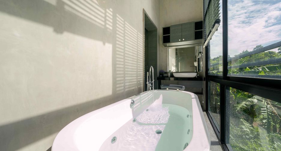 Villa en venta y en alquiler de 3 habitaciones en Thalang, Phuket