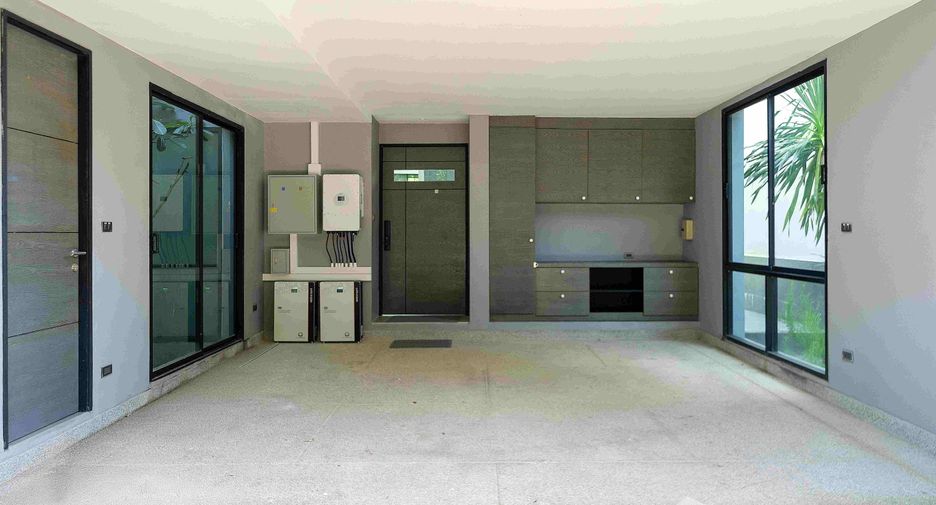 Villa en venta y en alquiler de 3 habitaciones en Thalang, Phuket