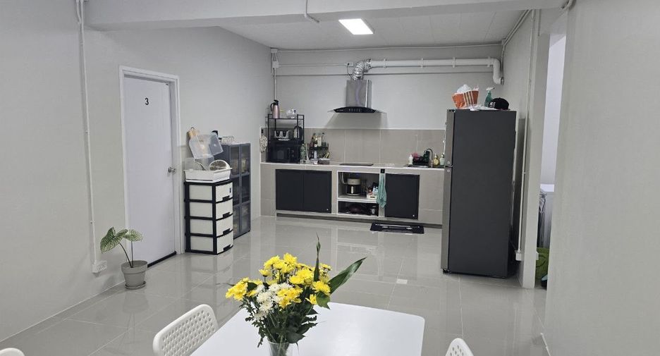 出售 8 卧室 独立屋 在 Bang Phli, Samut Prakan