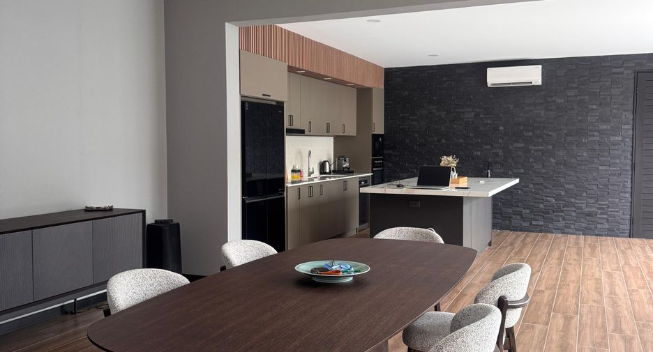 Villa en venta y en alquiler de 3 habitaciones en Mueang Phuket, Phuket