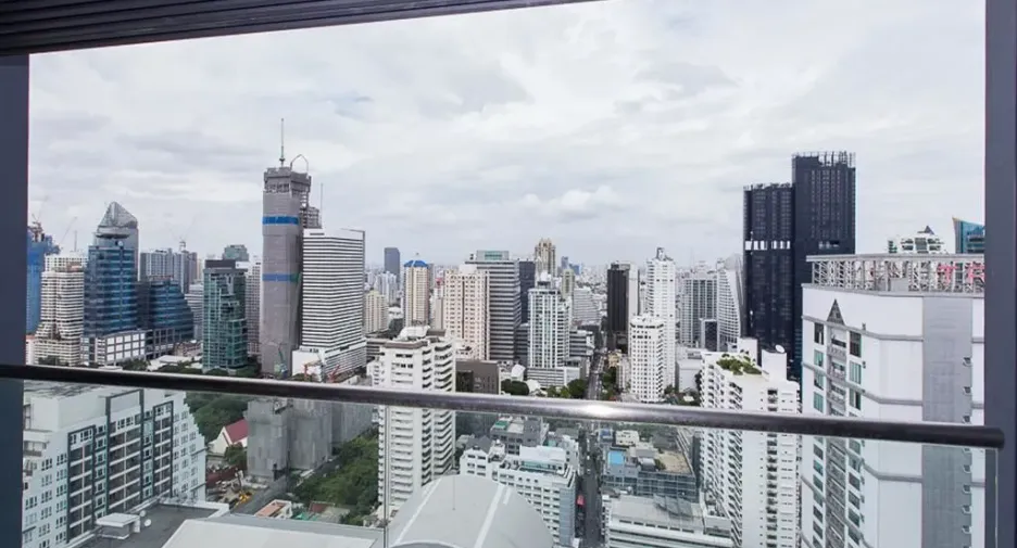 Condo en alquiler y en venta de 2 habitaciones en Khlong Toei, Bangkok