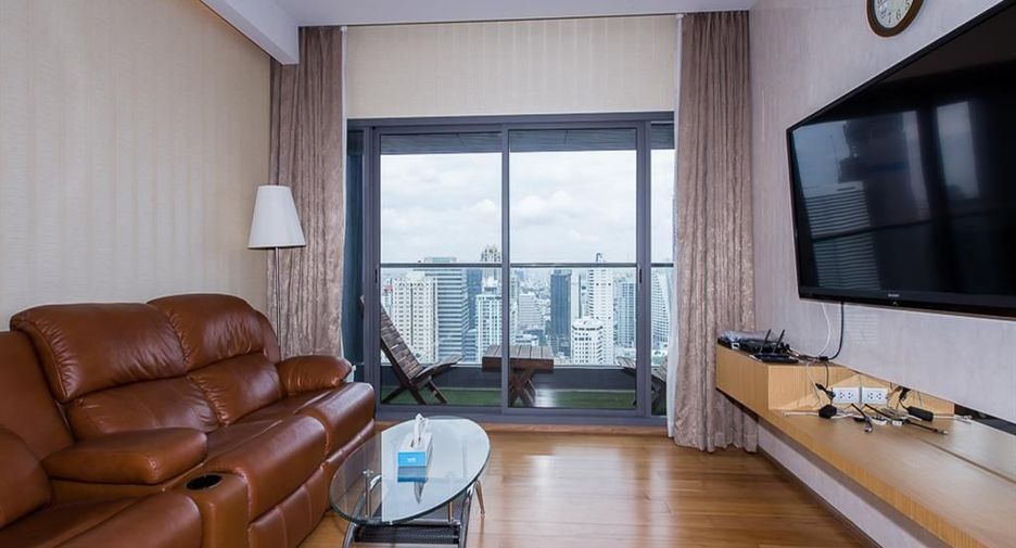 Condo en alquiler y en venta de 2 habitaciones en Khlong Toei, Bangkok