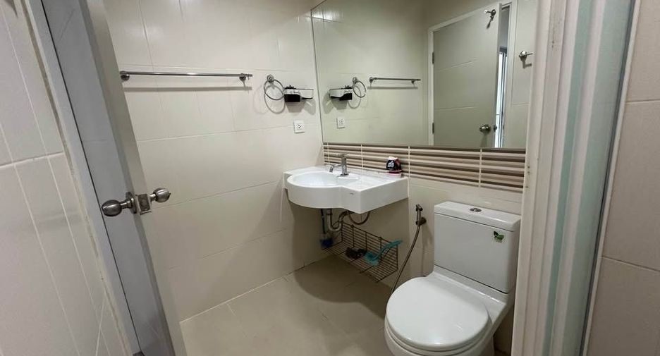 For sale 1 bed condo in Yan Nawa, Bangkok